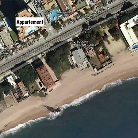 Felicidad Apartment *